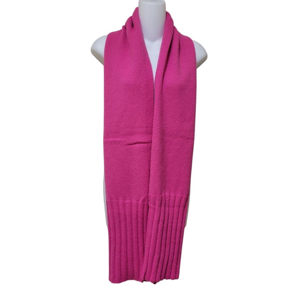 On 34th Women's Pink Wide Ribbed Knit Scarf -NWT